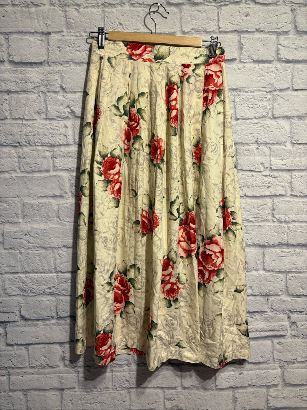 Vintage Louben Cream Floral Midi Skirt with Red Rose Print